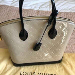 Authentic Louis Vuitton Vernis Alma GM